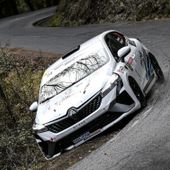 Rally, è nella ligure Val Merula la prima uscita di stagione per il valdostano Corrado Peloso Rally, è nella ligure Val Merula la prima uscita di stagione per il valdostano Corrado Peloso