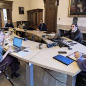 Una riunione della Giunta comunale di Aosta