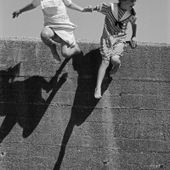 'Tory Island, Contea di Donegal, Irlanda' (1995); di Martine Franck (1938-2012)
