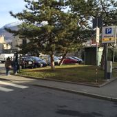 Pour l’Autonomie, 'Chiusura di Piazza Plouves grave danno per commercianti e turisti'
