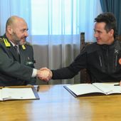 Il colonnello Massimiliano Re e il direttore del Soccorso alpino valdostano, Paolo Comune
