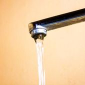 Aosta, acqua di nuovo potabile nelle frazioni collinari Aosta, acqua di nuovo potabile nelle frazioni collinari