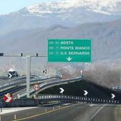 Chiusura del raccordo A4/A5 tra Albiano e Santhià, traffico interrotto martedì 7 luglio dalle 10 alle 14 Chiusura del raccordo A4/A5 tra Albiano e Santhià, traffico interrotto martedì 7 luglio dalle 10 alle 14