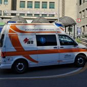 Villeneuve; spray urticante spruzzato in autobus e inalato da 35 bambini