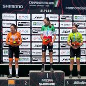 Nicole Pesse sul terzo gradino del podio