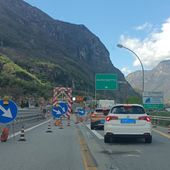 Riaperta corsia nord dell'autostrada A5 a senso unico alternato