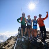 I vincitori della gara maschile e femminile in vetta (photo credit Roberto Roux)