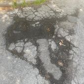 Aosta, 'chiudete quella buca al quartiere Dora'