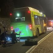 Bus perde ruota lungo la linea Aosta-Sorreley; attimi di paura ma nessun ferito