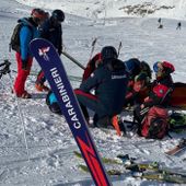 Lavoro 'nero' stagionale, i carabinieri chiudono due locali sulle piste di sci in Valle