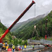 Strada per Cogne, concluso lo smontaggio del ponte di Chevril, revocata la chiusura notturna Strada per Cogne, concluso lo smontaggio del ponte di Chevril, revocata la chiusura notturna