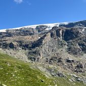 Cime Bianche, è sempre più scontro aperto