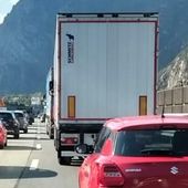 Coda di veicoli venerdì 17 luglio in bassa Valle