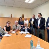 I promotori dell'iniziativa durante l'illustrazione della circolare contestata