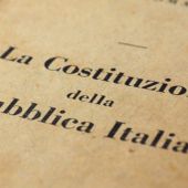 Formare le scuole in bassa Valle 'di sana e robusta e Costituzione'