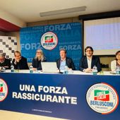Elezioni comunali, ad Aosta Forza Italia presenta la lista a sostegno di Girardini e Furci Elezioni comunali, ad Aosta Forza Italia presenta la lista a sostegno di Girardini e Furci