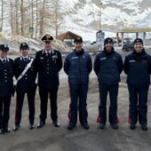Il comandante interregionale dei carabinieri Riccardo Galletta in visita in Valle