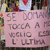 In duecento ad Aosta al primo flash mob per la Settimana contro la violenza di genere