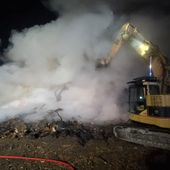 Pontey, domato incendio che nella notte ha distrutto una catasta di legna