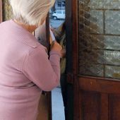 Truffe agli anziani in aumento in Valle, falsi agenti e tecnici tra i raggiri più diffusi Truffe agli anziani in aumento in Valle, falsi agenti e tecnici tra i raggiri più diffusi