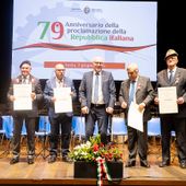 Consegnate dal Presidente Testolin cinque onorificenze dell’Ordine al Merito della Repubblica Consegnate dal Presidente Testolin cinque onorificenze dell’Ordine al Merito della Repubblica