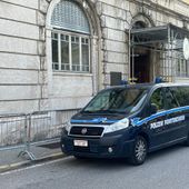 Minaccia il dipendente di un bar e resiste ai carabinieri; arrestato 32enne