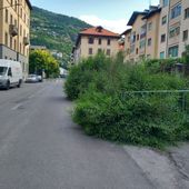 Aosta, via Pollio Salimbeni questa mattina (cliccare sull'immagine per avviare la minigallery)
