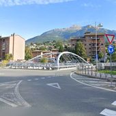 Aosta, da lunedì 5 maggio viabilità modificata al ponte nuovo sul torrente Buthier