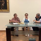 Da sn Cristina De La Pierre, Mariagrazia Vacchina e don Albino Blanchet Da sn Cristina De La Pierre, Mariagrazia Vacchina e don Albino Blanchet