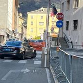 Magistrati e carabinieri lasciano il Palazzo di Giustiza di Aosta