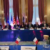 La riunione interministeriale a Nizza (prima da dx Emily Rini)