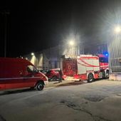 Qui e nelle foto in articolo, mezzi di soccorso entrano nel carcere di Brissogne la notte tra il 16 e 17 maggio scorsi