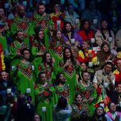 Bandiere e ragazzi/e di tutti i Paesi al Festival Mondiale della Gioventù
