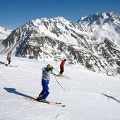 Partita col botto la stagione dello sci estivo a Cervinia; sabato 1.600 ingressi