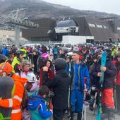 Non è Roccaraso 2024; oggi un fiume di persone alla partenza della funivia per Pila