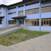 Gressan, raid di ladri-vandali alle scuole di Chevrot