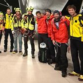 Le squadre di soccorso che hanno partecipato all'operazione di recupero Le squadre di soccorso che hanno partecipato all'operazione di recupero