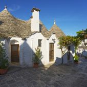 Street-Alberobello