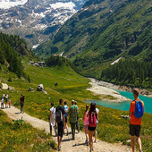 Estate 2023, mai così tanti turisti in Valle dal 2005