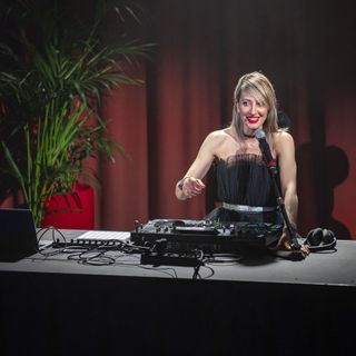 Al Casino sei appuntamenti in Brasserie Discothèque con OneGrooveGirl DJ Set &amp; Vocal - DJ Set Anna Fondi