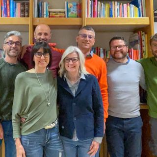 In alto da sn a dx Rassel Tresca consigliere, Italo Théodule tesoriere, Francesco Bonvicini vicepresidente, Jean Paul Tournoud presidente. In basso da sn a dx: Marcella Mantova segretaria e Alessandra Benzo consigliera