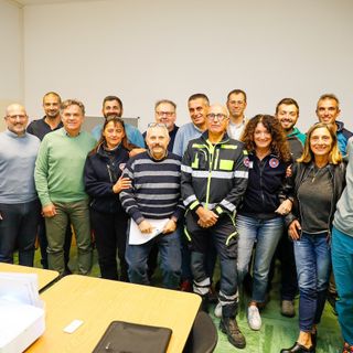 Foto di gruppo per i partecipanti all'esercitazione