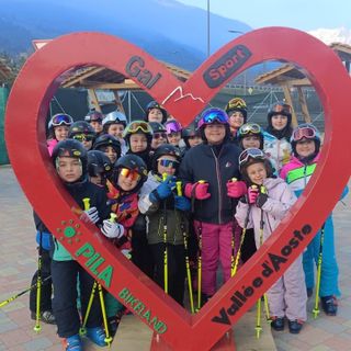 Due giornate sulla neve per bambini e bambine del progetto 'Bondzor'