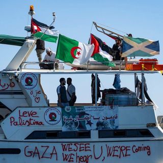 Siamo tutti la Flotilla, solidarietà civile per rompere l’assedio su Gaza
