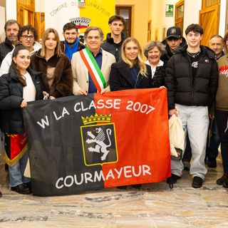 Courmayeur consegna la 'maturità civica' ai 24 coscritti del 2007