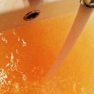 Aosta, segnalati disagi nelle case Arer alla Croix Noire, 'senza riscaldamento da mesi e acqua rossa dai rubinetti'