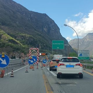 Riaperta corsia nord dell'autostrada A5 a senso unico alternato