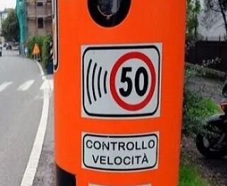 St - Christophe dice stop agli autovelox; 'la sicurezza viene prima della cassa'
