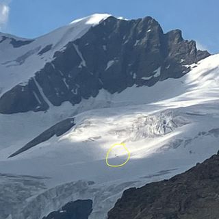 Breithorn e ghiacciaio del Lys, due alpinisti cadono in crepaccio