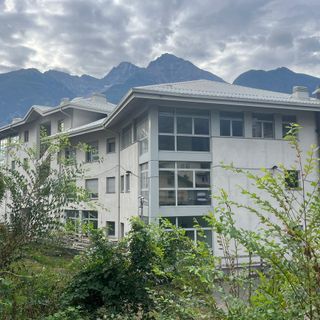 Aosta, verso una possibile gestione dell'abbandonato centro polivalente di via Brocherel